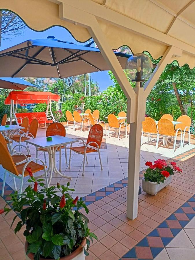 Costa Del Sole Only Room Milano Marittima Buitenkant foto