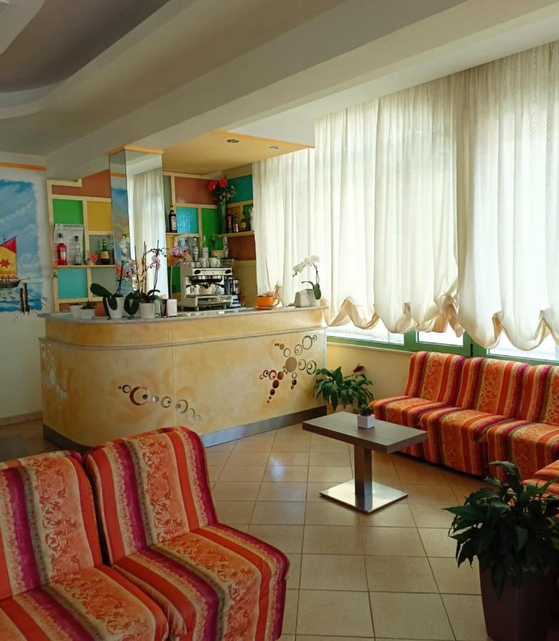 Costa Del Sole Only Room Milano Marittima Buitenkant foto